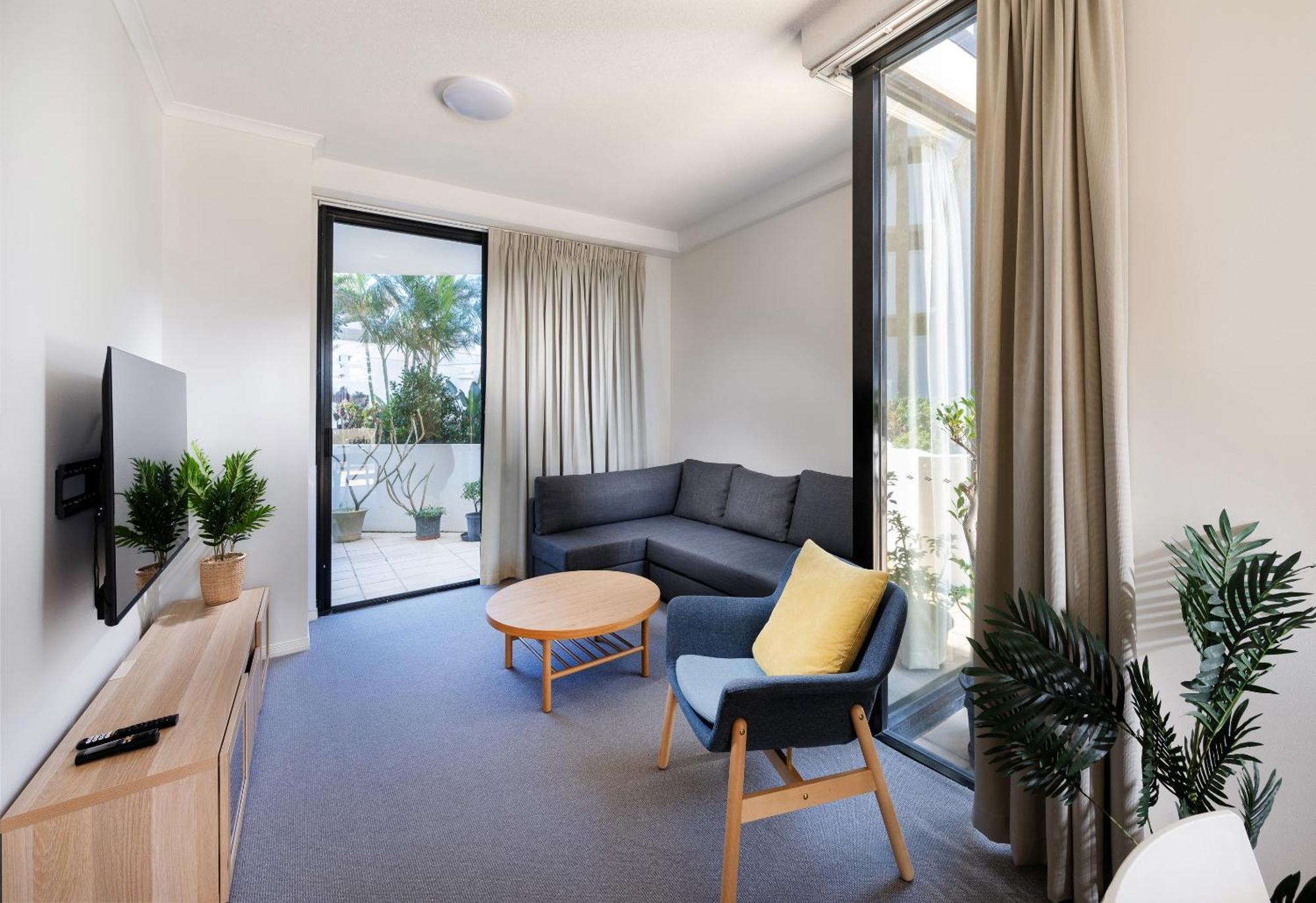 Mantra Coolangatta Beach Gold Coast Exterior photo
